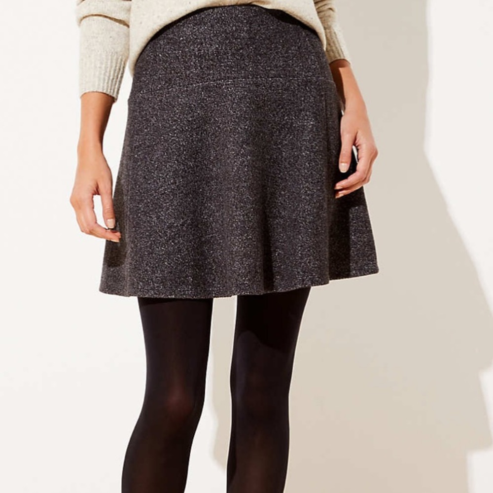 ☑️⚪️🆕 Loft Petite Textured Flippy Skirt ⚪️☑️